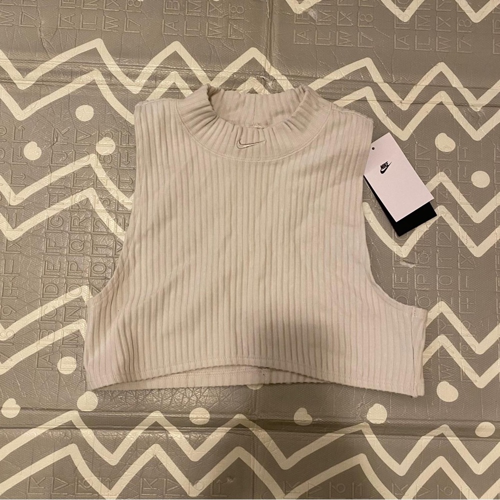 Nike special edition tank top bra shirt - Picture 5 of 7